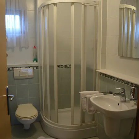 Garni Zvon Gæstehus