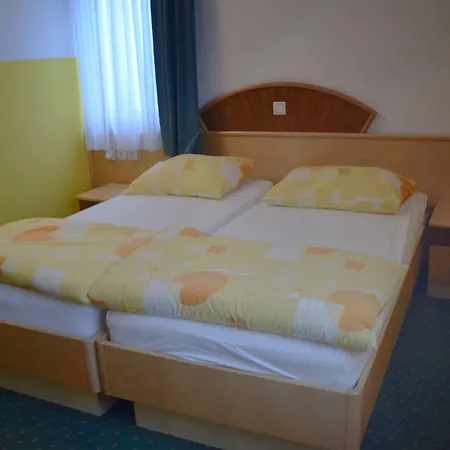 Hiša za goste Garni Zvon 3*