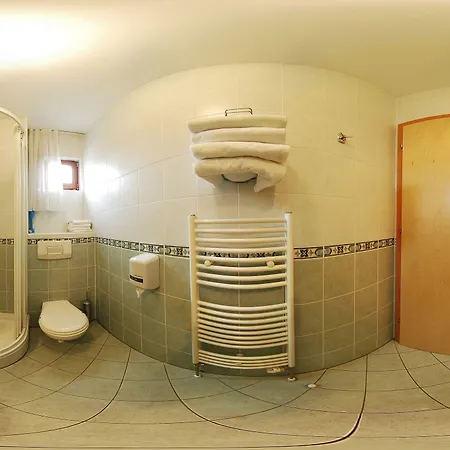 Garni Zvon Gostinjska kuća 3*