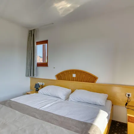 Vendégház Garni Zvon 3*