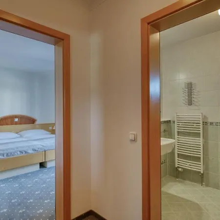 Garni Zvon Hiša za goste Zrece