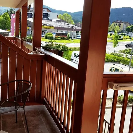 Garni Zvon Hiša za goste 3*